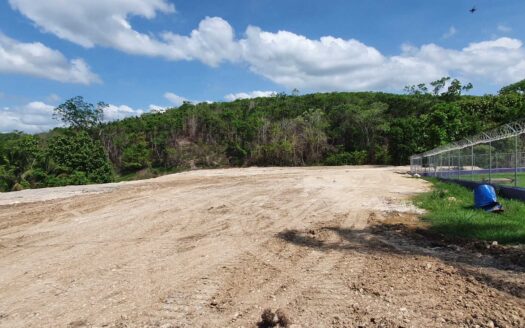 CY86: 0.94 ACRE RESIDENTIAL LOT IN RIVERWALK, CAYO DISTRICT! RETIRE IN BELIZE!